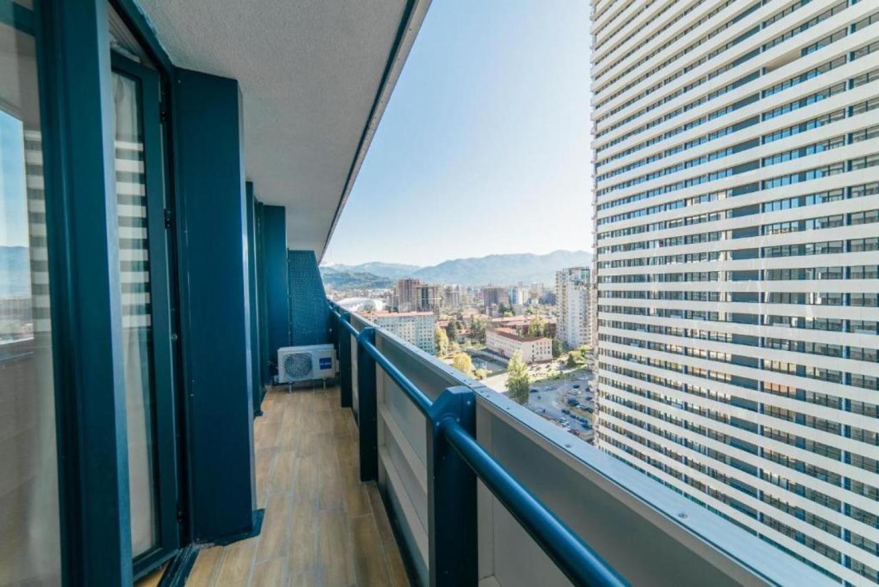 Luxury Sea View Apartments In Orbi City Batumi Esterno foto