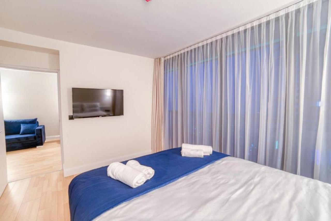 Luxury Sea View Apartments In Orbi City Batumi Esterno foto