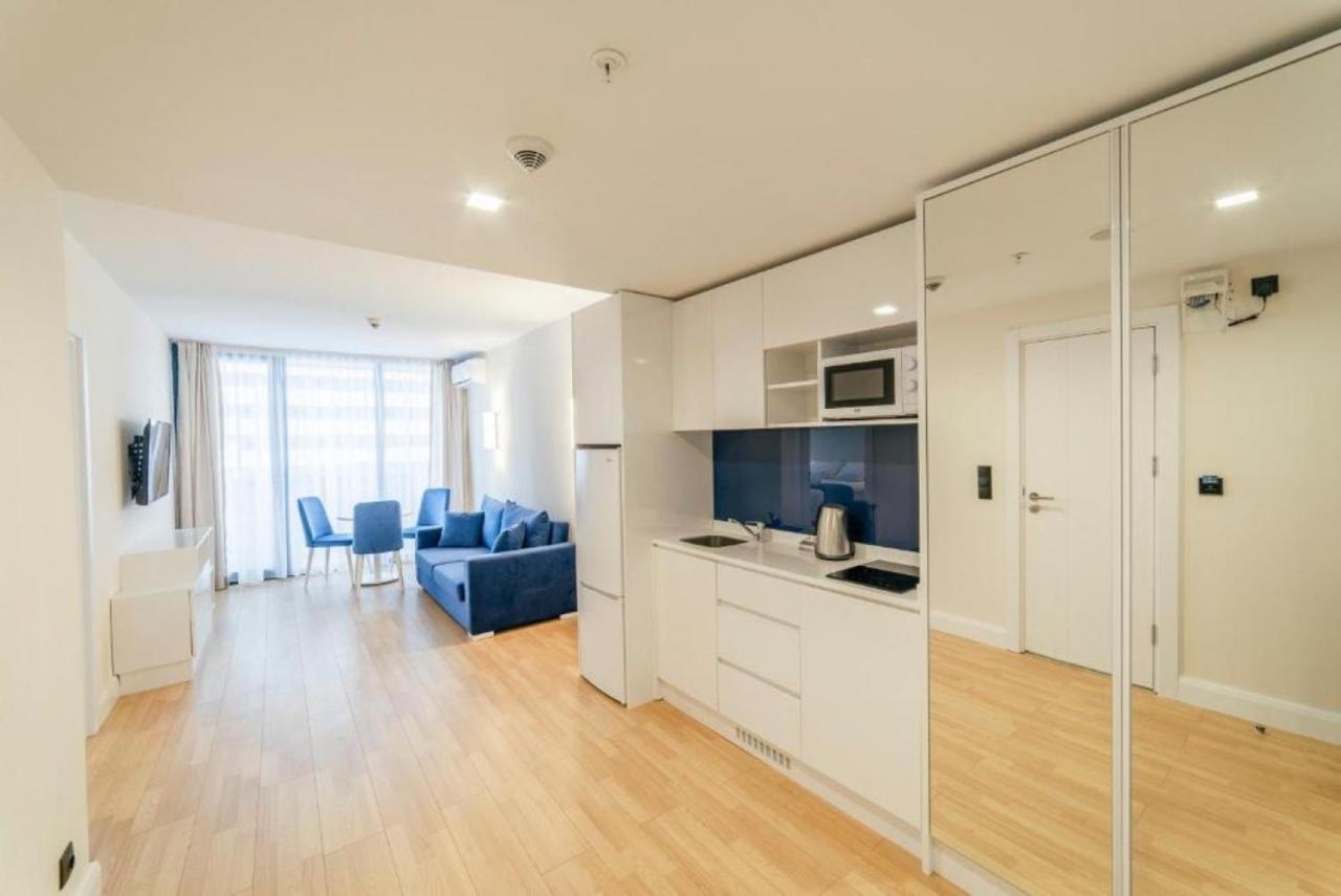 Luxury Sea View Apartments In Orbi City Batumi Esterno foto