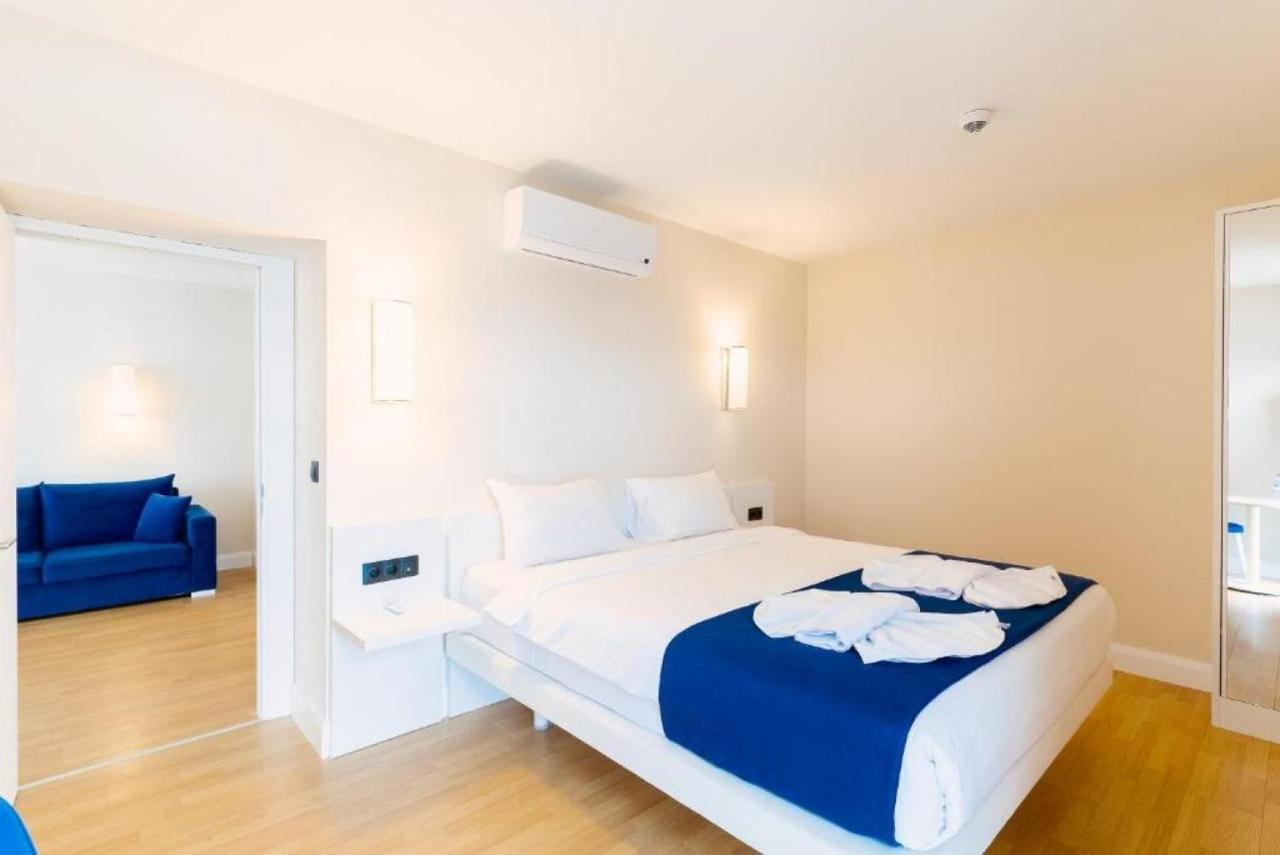 Luxury Sea View Apartments In Orbi City Batumi Esterno foto