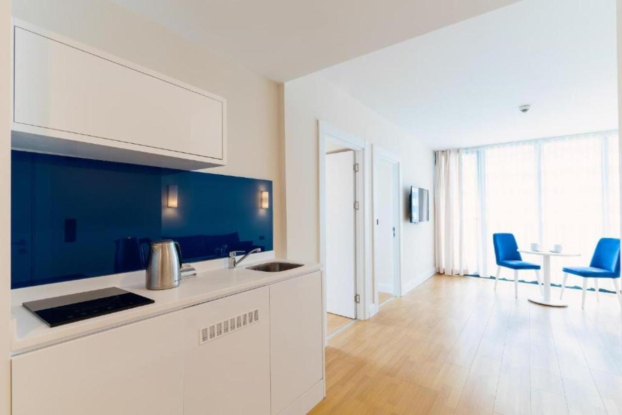 Luxury Sea View Apartments In Orbi City Batumi Esterno foto